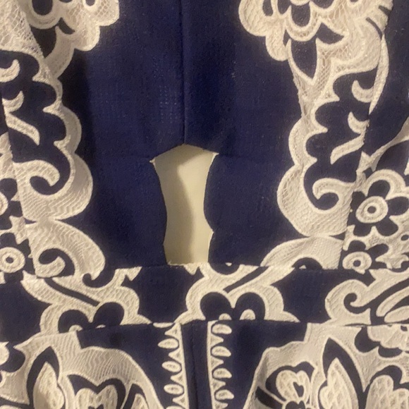 Dress - Picture 6 of 6